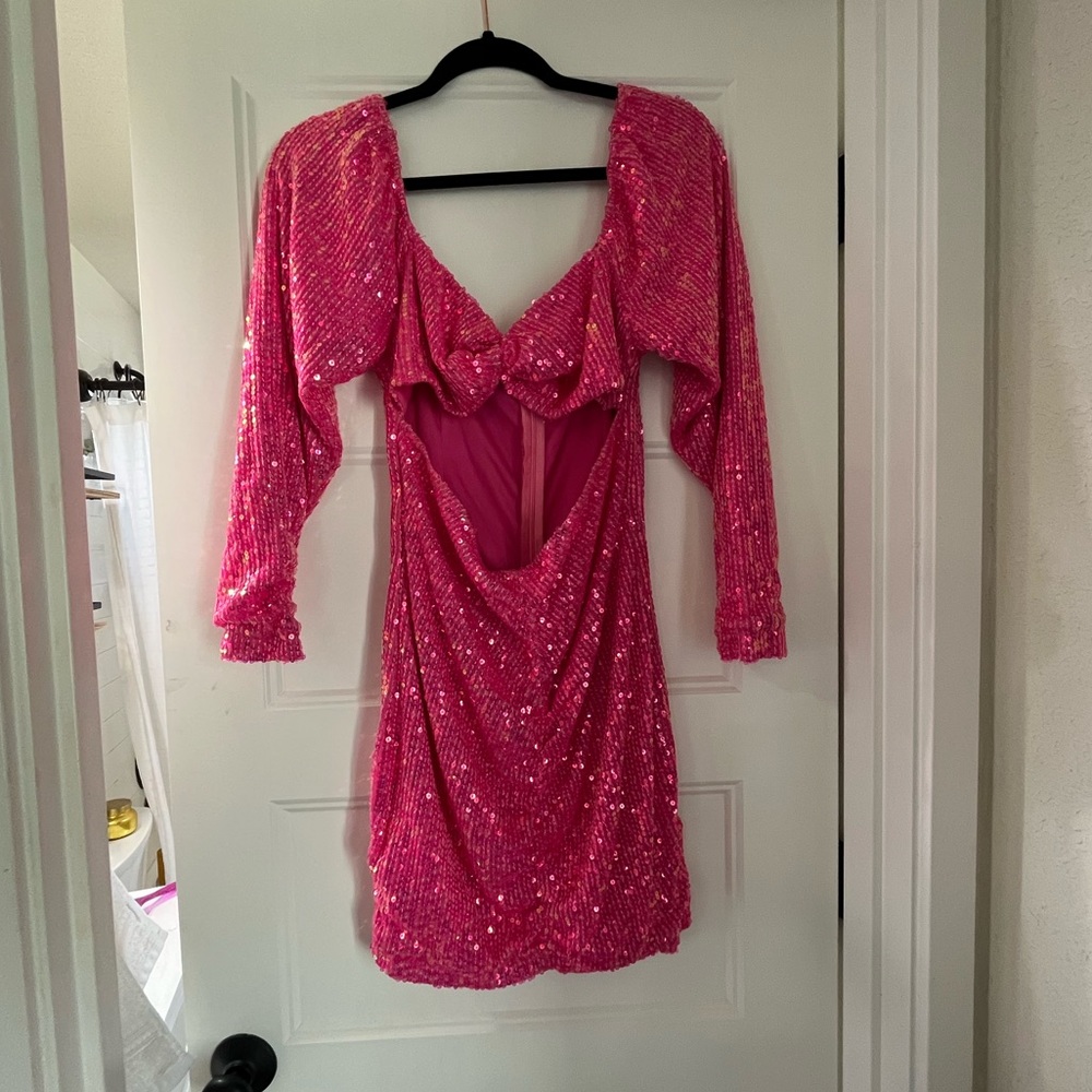 SEQUIN CUT OUT TWIST MINI PARTY DRESS BOOHOO